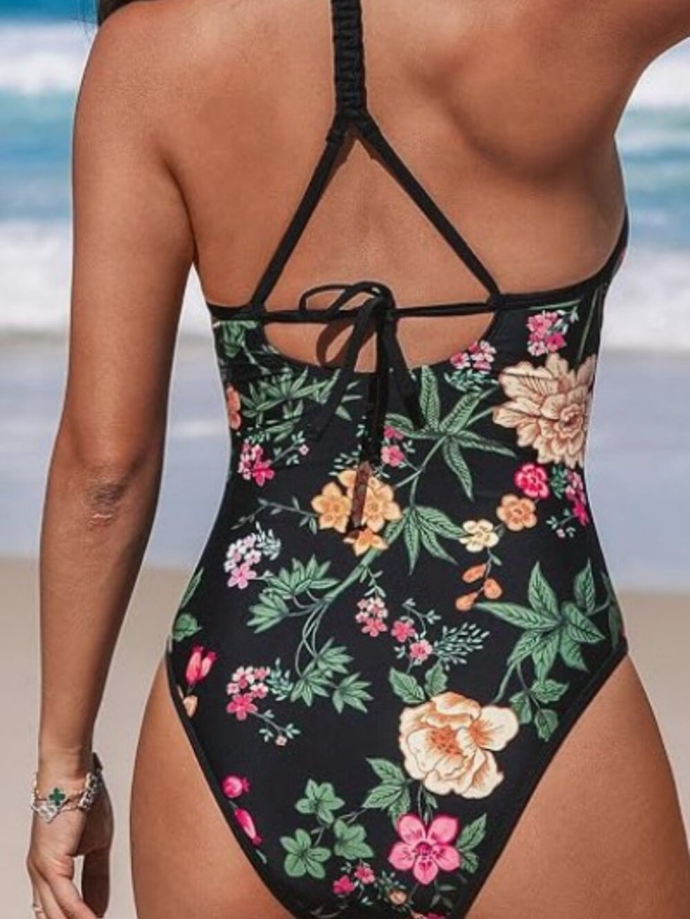 CUPSHE Women's One Piece Swimsuit V Neck Bathing Suit Cutout Back Self Tie Doubl - Picture 2 of 6